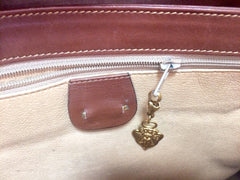 Vintage Gucci beige micro GG monogram print shoulder bag with brown leather trimmings. Classic purse.