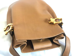 Vintage Salvatore Ferragamo camel brown leather hobo style shoulder bag with gancini gold tone closure. Masterpiece for daily use. 050320r6