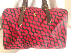 Vintage Roberta di Camerino red, green and navy duffle style purse with gold tone R logo charm. TALON zipper. 050315r2