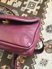 Vintage CHANEL wine fanny pack, leather belt bag with detachable chain belt and CC stitch mark on flap. Fits 29.5" -32.6" 070502re2