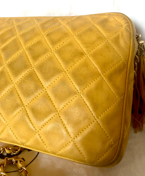 Ves Vintage Chanel yellow lambskin camera bag style chain shoulder