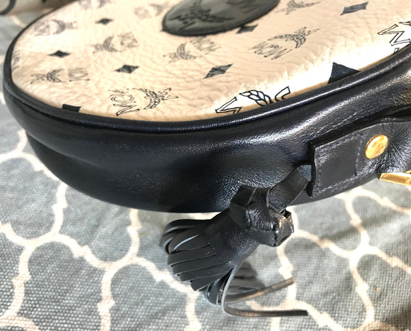 Vintage MCM black monogram round shape Suzy Wong shoulder bag with lea –  eNdApPi ***where you can find your favorite designer  vintages..authentic, affordable, and lovable.
