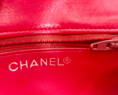 Vintage CHANEL red leather 2.55 waist purse, fanny pack, hip bag with gold CC closure and chain belt. Belt 28”- 33”(71cm~77cm).