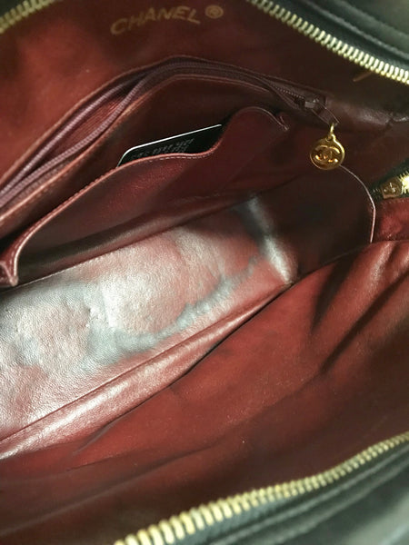 Chanel CHANEL V Stitch Chevron Coco Mark Shoulder Bag Leather Black P1 –  NUIR VINTAGE