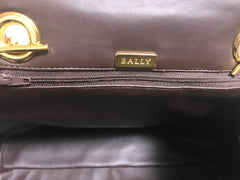 Vintage Bally dark brown lamb leather woven, intrecciato style shoulder bag with golden B logo motif. Classic purse. 050320r1
