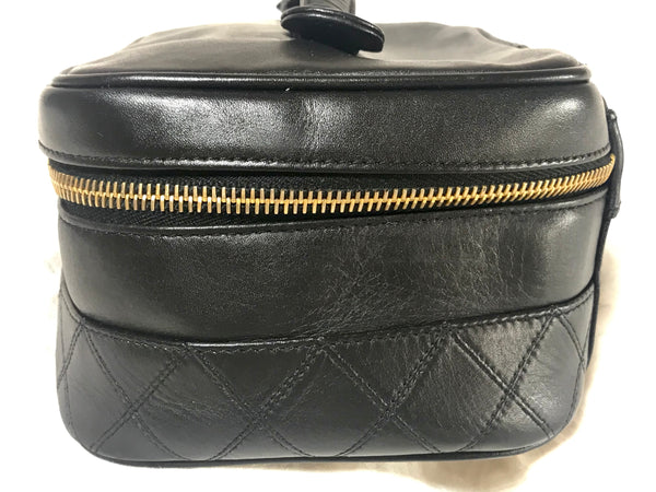 Vintage CHANEL black calfskin cosmetic and toiletry vanity bag with go –  eNdApPi ***where you can find your favorite designer  vintages..authentic, affordable, and lovable.