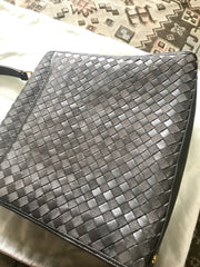 Vintage Bally taupe gray intrecciato leather handbag with gold tone closure in classic kelly style. Golden B logo. Masterpiece