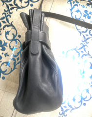 Vintage COACH navy genuine leather hobo bucket shoulder bag, classic purse. Made in Costa Rica