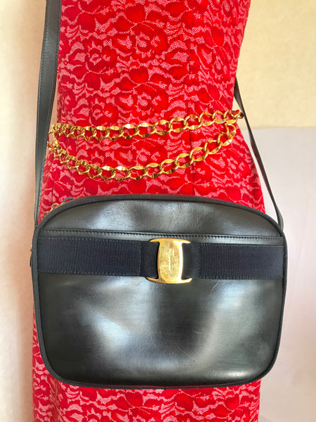 Vintage SALVATORE FERRAGAMO Red Leather Small Crossbody/Shoulder Bag Purse