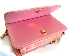 Vintage CHANEL milky pink genuine lizard leather 2.55 shoulder bag with golden CC mark and and chain strap. Rare masterpiece.