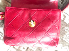 Vintage CHANEL red leather 2.55 waist purse, fanny pack, hip bag with gold CC closure and chain belt. Belt 28”- 33”(71cm~77cm).