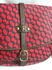 Vintage Roberta di Camerino red and brown saumur messenger shoulder bag with leather trimmings with R logo motif. Made in USA. 060711r2