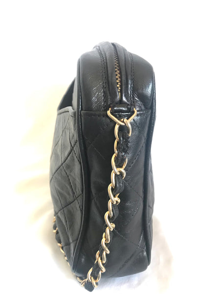 Vintage CHANEL clear vinyl and navy leather combination shoulder purse –  eNdApPi ***where you can find your favorite designer  vintages..authentic, affordable, and lovable.