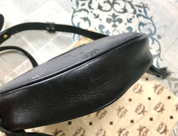 Vintage MCM black monogram round shape Suzy Wong shoulder bag with lea –  eNdApPi ***where you can find your favorite designer  vintages..authentic, affordable, and lovable.