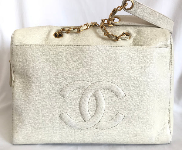 Vintage Chanel CC Chain Shopping Tote Bag White Caviar Gold Hardware –  Madison Avenue Couture