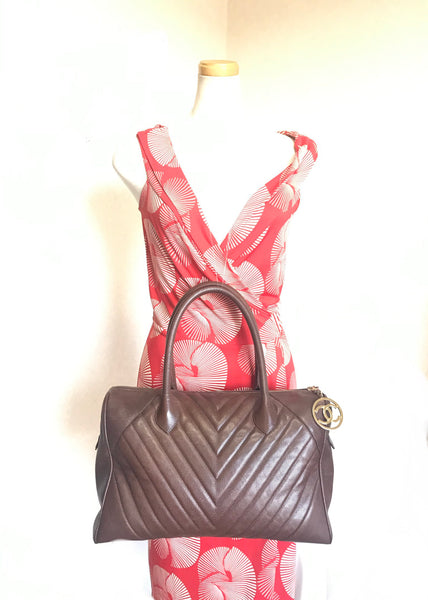 Vintage CHANEL Red Caviarskin V Stitch Chevron Style Chain 