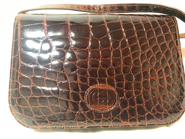 Vintage GUCCI brown crocodile leather shoulder bag with GG mark. Unise –  eNdApPi ***where you can find your favorite designer  vintages..authentic, affordable, and lovable.