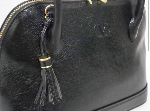 valentino garavani handbag black leather V logo
