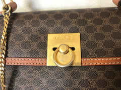 Vintage CELINE brown macadam blason logo printed Kelly style handbag with golden closure and chain. Classic purse. Perfect daily use bag.