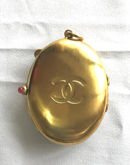 90’s Vintage Chanel Locket pendant top with CC engraved mark.