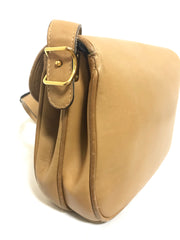 Vintage Gucci nude brown leather shoulder bag with golden and silver tone GG logo motif and wavy design flap. Classic purse. 060716r