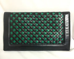 W9. Vintage Bottega Veneta intrecciato navy and green woven lamb leather large clutch bag, purse. Unisex. 050926