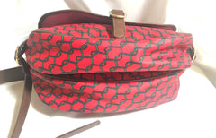 Vintage Roberta di Camerino red and brown saumur messenger shoulder bag with leather trimmings with R logo motif. Made in USA. 060711r2