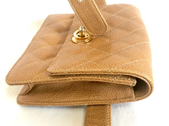 Vintage CHANEL beige brown caviarskin waist purse, hip bag, fanny pack with golden CC mark. Classic 2.55 design. R0410112