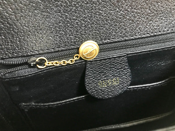 Vintage Gucci Black Pigskin Large Trapezoid Shape Shoulder Bag -  Sweden