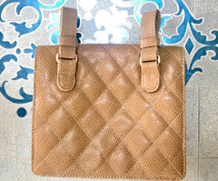 Vintage CHANEL beige brown caviarskin waist purse, hip bag, fanny pack with golden CC mark. Classic 2.55 design. R0410112