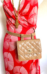 Vintage CHANEL beige brown caviarskin waist purse, hip bag, fanny pack with golden CC mark. Classic 2.55 design. R0410112