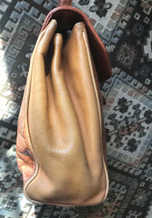 Vintage FENDI genuine brown leather kelly style handbag with croc-embossed leather and square logo plate. Rare masterpiece.