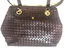 Vintage Bally dark brown lamb leather woven, intrecciato style shoulder bag with golden B logo motif. Classic purse. 050320r1