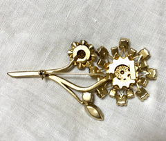 Vintage YUKI TORII crystal flower pin brooch. Good for jacket, hat, scarf etc. Elegant and classic. Best vintage gift.