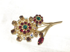 Vintage YUKI TORII crystal flower pin brooch. Good for jacket, hat, scarf etc. Elegant and classic. Best vintage gift.