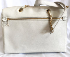 Vintage CHANEL white color caviar leather chain shoulder large tote bag with gold-tone chain handles and large CC stitch mark.