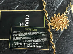 Vintage CHANEL black caviar matelasse chain shoulder bag with golden sun flower CC mark charm. Classic daily use bag.050315r5