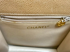 Vintage CHANEL beige brown caviarskin waist purse, hip bag, fanny pack with golden CC mark. Classic 2.55 design. R0410112