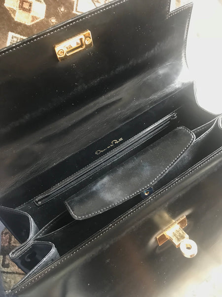 Vintage Oscar de la Renta black leather Kelly bag. Classic and