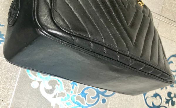 CHANEL CHANEL V-stitch chevron Chain Shoulder Bag Caviar skin Blue Used  Women