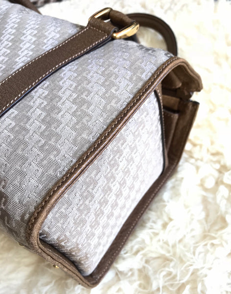 Vintage Gucci beige brown GG monogram jacquard and leather combo speed –  eNdApPi ***where you can find your favorite designer  vintages..authentic, affordable, and lovable.