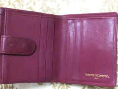 Vintage Roberta di Camerino wine leather wallet, coin purse with iconic golden R motif. Classic piece.