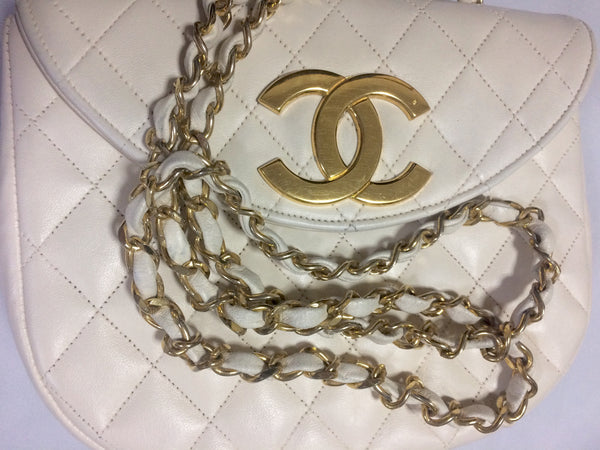 At Auction: Chanel - Excellent - CC Washed Lambskin Quilted Chain