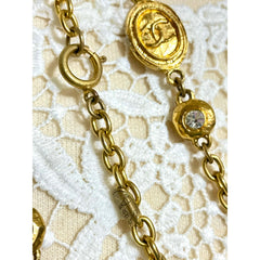 Vintage CHANEL chain and crystal glass necklace with medal CC mark charms. Can wear in double and triple. 0411211