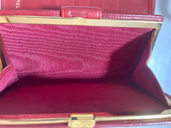 Vintage CHANEL lipstick red calfskin leather wallet with gold tone CC motif. Classic purse. 060810r3