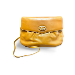 Vintage Celine tanned brown leather shoulder bag with golden logo and carriage. Elegant and classic purse. 051003ac2