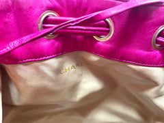 Vintage CHANEL fusia pink lambskin hobo bucket shoulder bag with CC golden balls and CC stitch mark. 050919ac1