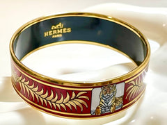 Vintage Hermes cloisonne enamel golden thick bangle, bracelet with cheetah, tiger motifs. Red. Must have beautiful jewelry. 070128ac7