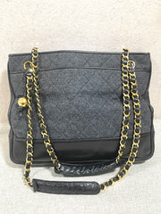 Vintage CHANEL taupe grey canvas and lambskin shoulder tote bag with gold tone chain straps and a CC ball charm. 070125ap2