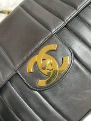 Vintage CHANEL black lambskin 2.55 classic jumbo, large chain, large shoulder bag with golden CC. Vertical stitch. 051128ac4